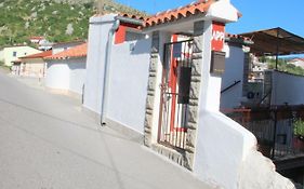 Guesthouse Donko 1 & 2